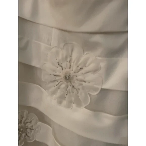 GALINA DAVIDS BRIDAL Women's Size 6 Strapless Sweetheart Ivory Wedding Dress - Picture 3 of 5